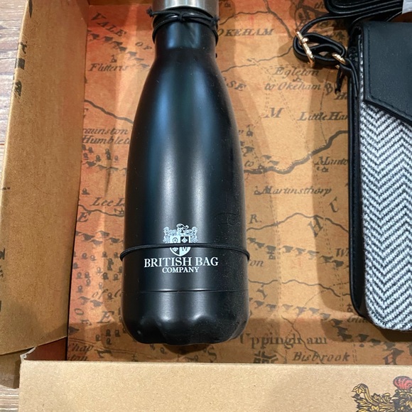 British Bag Company Crossbody and Water Bottle Set - Picture 2 of 4